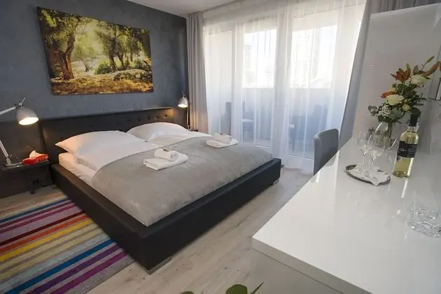 Comfort Oda, 1 Büyük (Queen) Boy Yatak