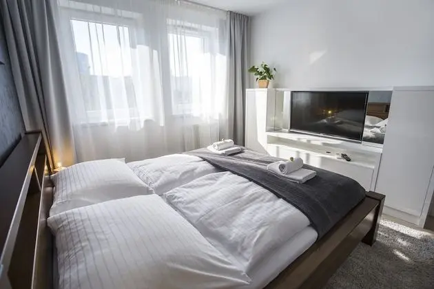 Standard Oda, 1 Büyük (Queen) Boy Yatak