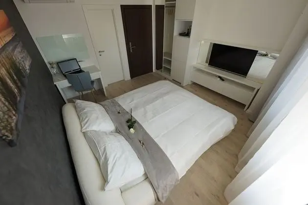 Standard Oda, 1 Büyük (Queen) Boy Yatak