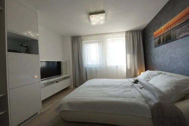 Standard Oda, 1 Büyük (Queen) Boy Yatak