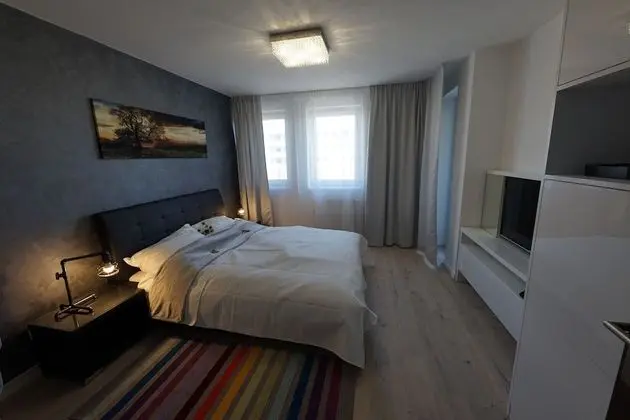 Standard Oda, 1 Büyük (Queen) Boy Yatak