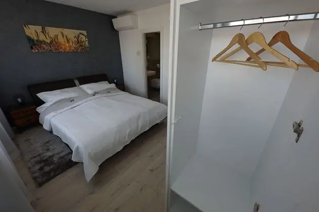 Standard Oda, 1 Büyük (Queen) Boy Yatak