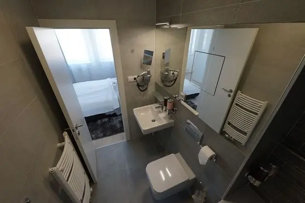 Standard Oda, 1 Büyük (Queen) Boy Yatak