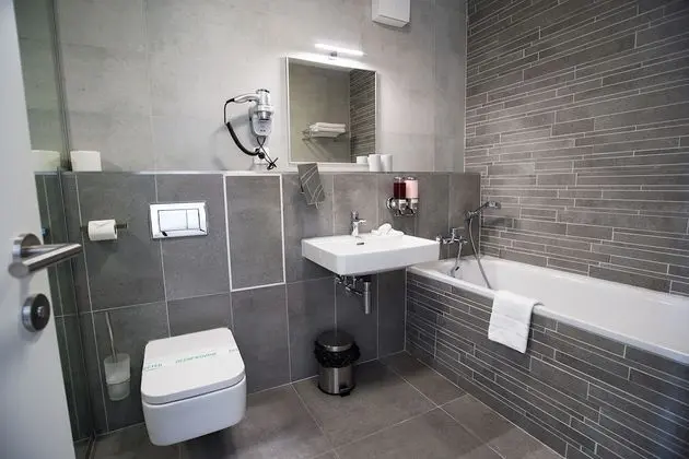 Standard Oda, 1 Büyük (Queen) Boy Yatak