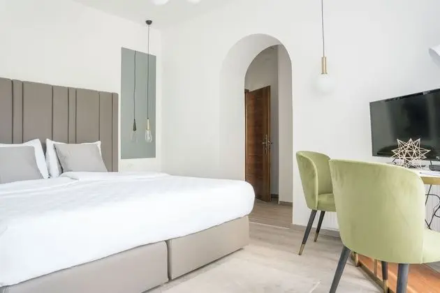 Deluxe Tek Büyük veya İki Ayrı Yataklı Oda