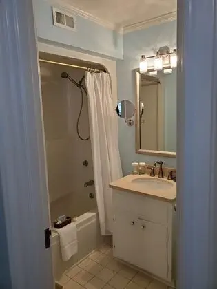 Oda, Özel Banyo (Cleveland)