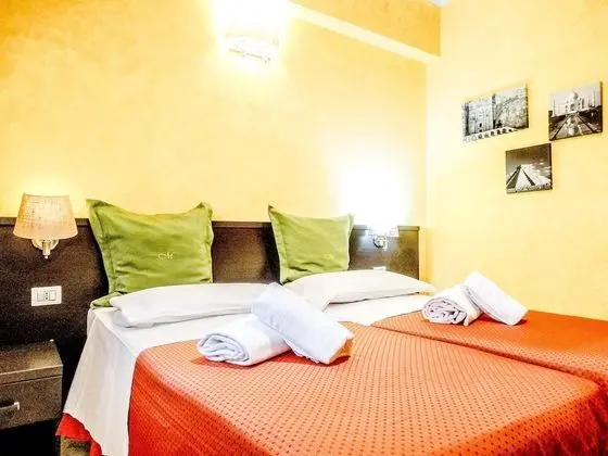 Tek Büyük veya İki Ayrı Yataklı Oda