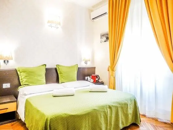 Tek Büyük veya İki Ayrı Yataklı Oda