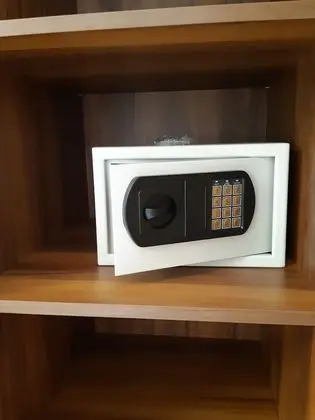 Standard Tek Büyük veya İki Ayrı Yataklı Oda
