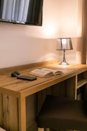 Classic Tek Büyük Yataklı Oda