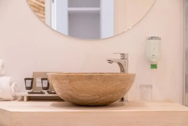 Classic Üç Kişilik Oda