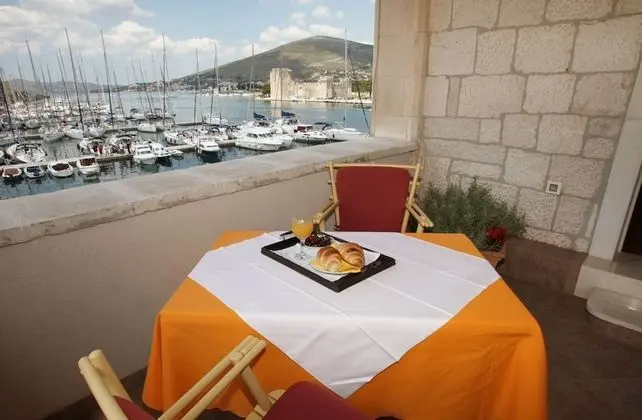 Comfort Tek Büyük Yataklı Oda, 1 En Büyük (King) Boy Yatak, Şehir Manzaralı, Denize Bakan