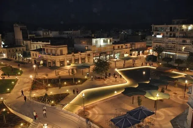 Üç Kişilik Oda, Balkon, Şehir Manzaralı