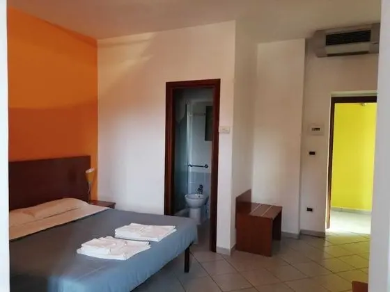 Tek Büyük Yataklı Oda, Balkon
