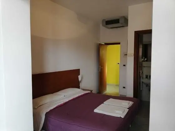 Tek Büyük Yataklı Oda, Balkon