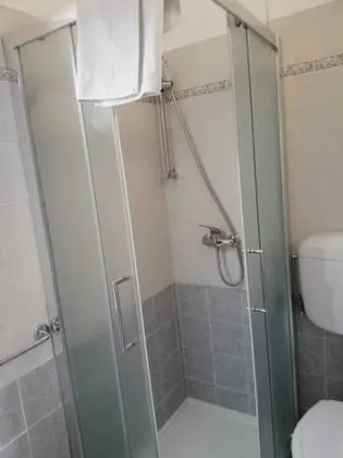 Tek Büyük Yataklı Oda, Balkon