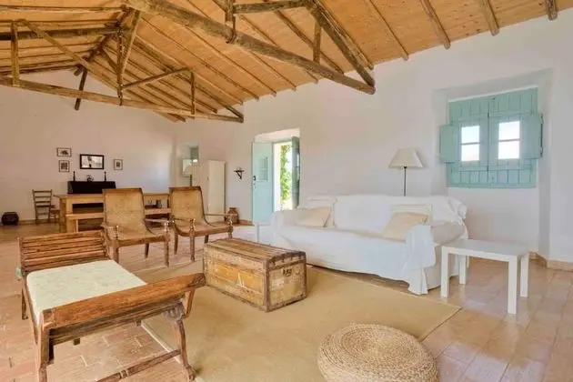 The Peaceful Algarve