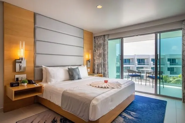 King Oceanview Guestroom
