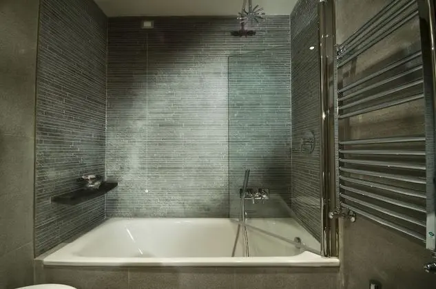 Deluxe Tek Büyük veya İki Ayrı Yataklı Oda