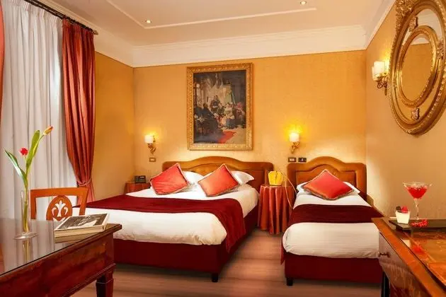 Deluxe Üç Kişilik Oda