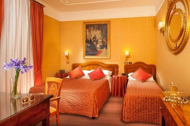 Deluxe Üç Kişilik Oda