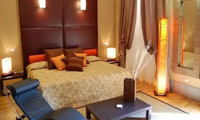 Luxury Tek Büyük Yataklı Oda