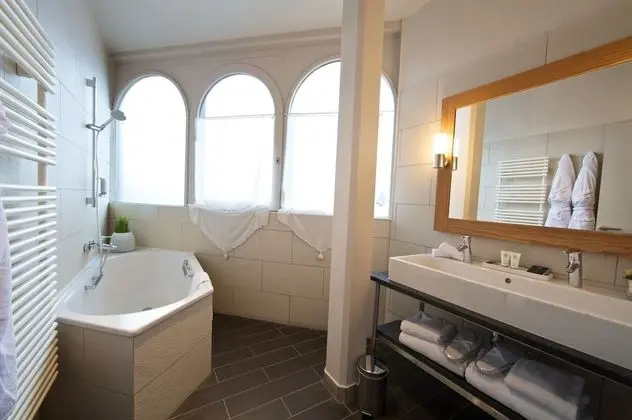 Luxury Tek Büyük veya İki Ayrı Yataklı Oda, Balkon
