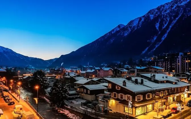 Superior Tek Büyük veya İki Ayrı Yataklı Oda, Balkon