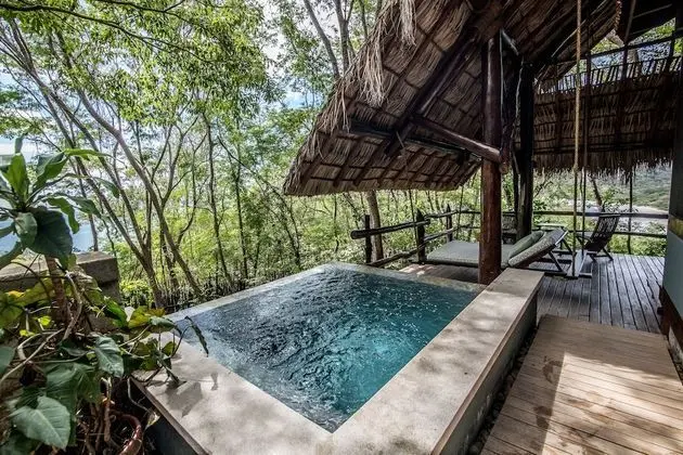 Ocean View Bungalow with Plunge Pool
