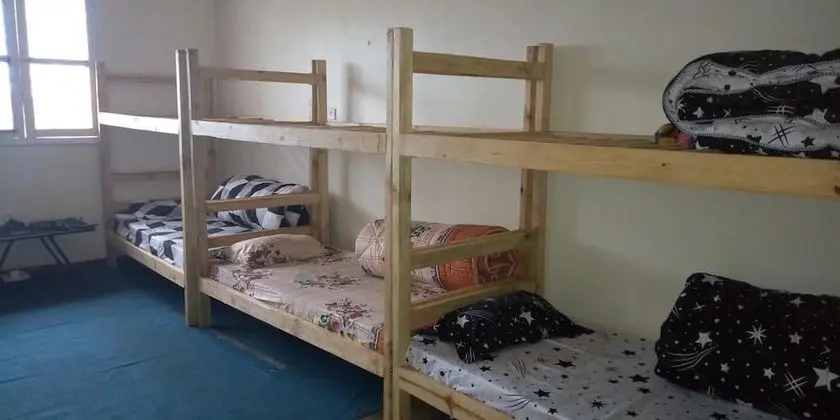 Basic Ortak Ranzalı Oda, Sadece kadınlar için, Ortak Banyo