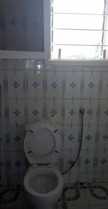 Basic Ortak Ranzalı Oda, Sadece kadınlar için, Ortak Banyo