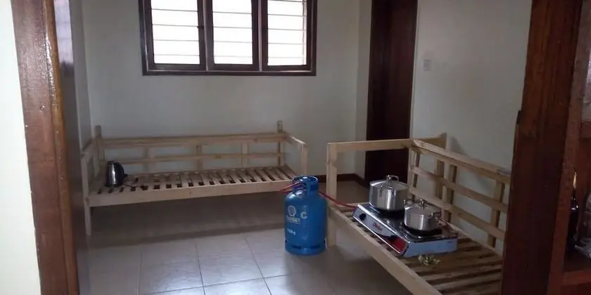 Basic Ortak Ranzalı Oda, Sadece kadınlar için, Ortak Banyo