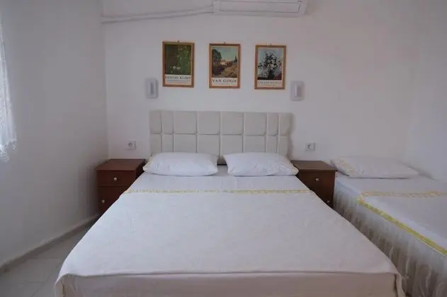 Aile Odası, Avlu Manzaralı, 2. Kat