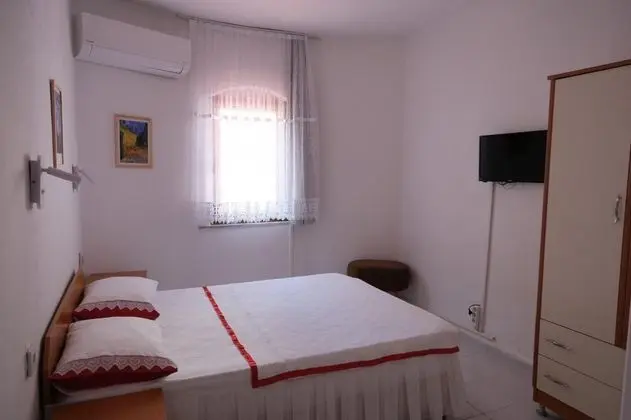 Standart Oda, Avlu Manzaralı