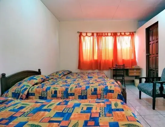 Üç Kişilik Oda