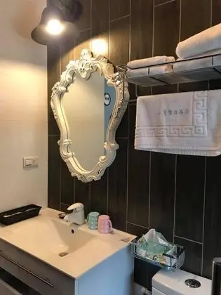 Standard Tek Büyük Yataklı Oda (Ryan)