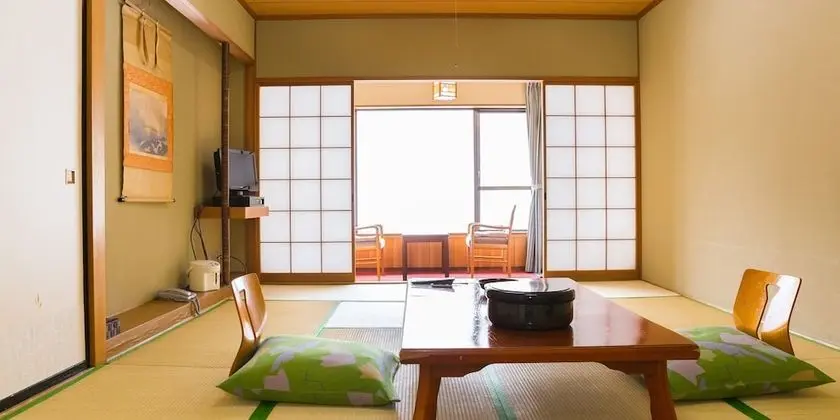 Basic Oda, Sigara İçilebilir (Japanese Style, 5 People, Wi-fi)