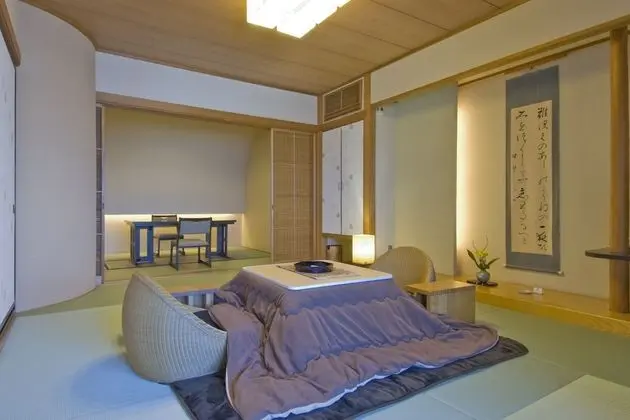 Traditional Süit (Japanese, OpenAirBath, DiningRoom)