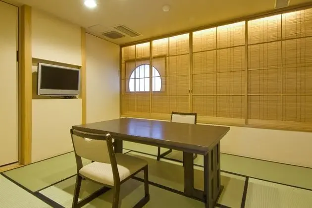 Traditional Süit (Japanese, OpenAirBath, DiningRoom)
