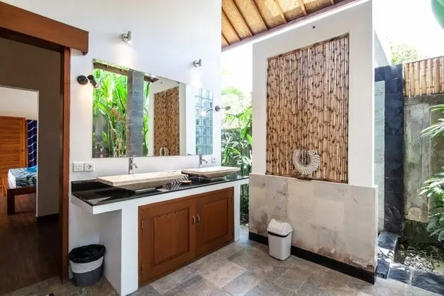 Basic Villa, Birden Çok Yatak