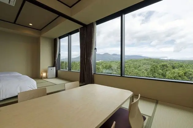 Superior Oda (Japanese Style, B)