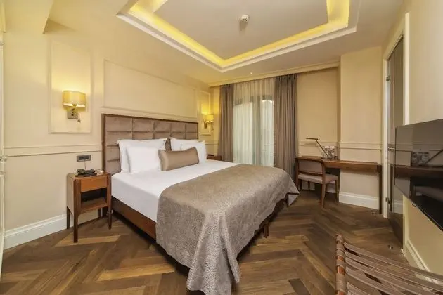 Standard Tek Büyük veya İki Ayrı Yataklı Oda