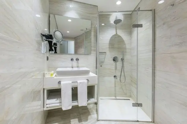 Standard Tek Büyük veya İki Ayrı Yataklı Oda