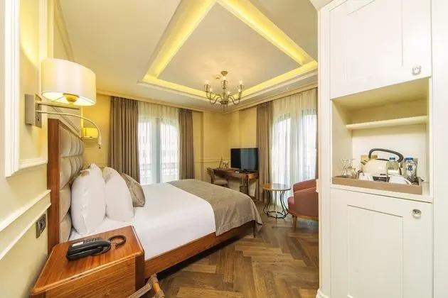Superior Double Room with Extra Bed