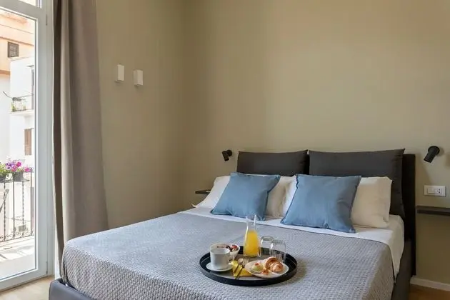 Üç Kişilik Oda