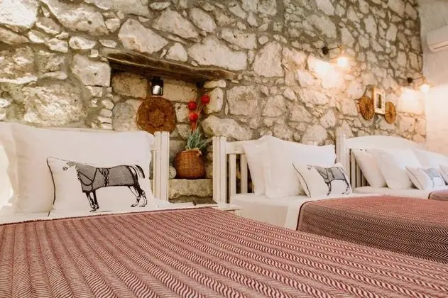 Deluxe Üç Kişilik Oda , Şehir Manzaralı, 1. Kat