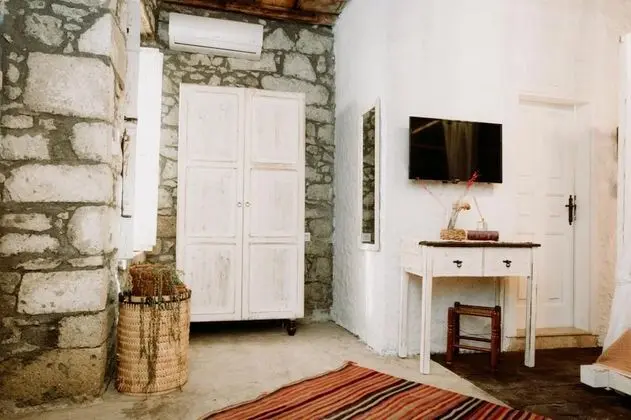 Superior Oda - Çift Kişilik Tek Yatak, Avlu Manzaralı, Balkonsuz