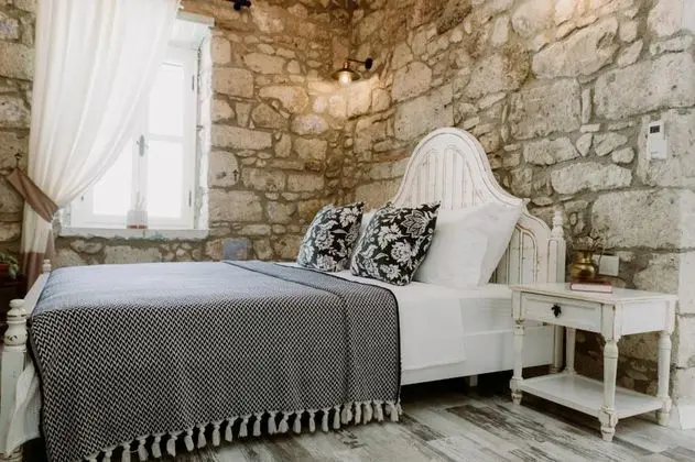 Superior Oda - Çift Kişilik Tek Yatak, Avlu Manzaralı, Balkonsuz