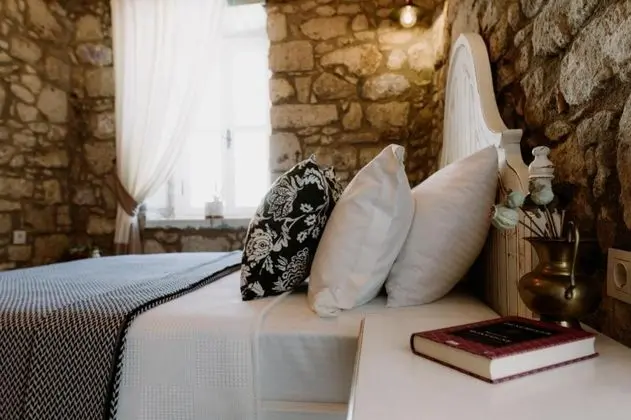 Superior Oda - Çift Kişilik Tek Yatak, Avlu Manzaralı, Balkonsuz