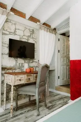 Superior Oda - Çift Kişilik Tek Yatak, Avlu Manzaralı, Balkonsuz
